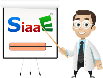 Professor apontando para o logo SiaaE no quadro